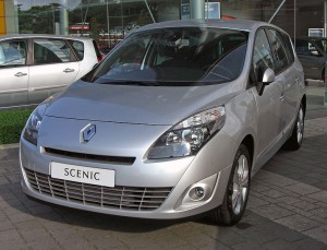 Którego Renault Scenica kupić? II, III, IV czy E-Tech