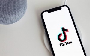 TikTok - w pogoni za marketingowymi trendami