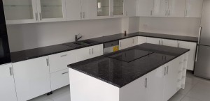 Jaki blat kuchenny wybrać do kuchni?