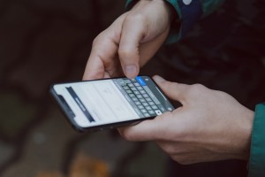 Najważniejsze akcesoria do telefonów - bezpieczeństwo i wygoda