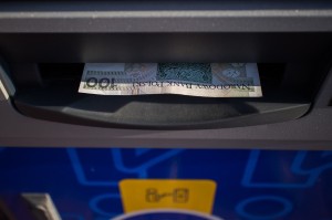Sprawdź kiedy dojdzie przelew w Twoim banku