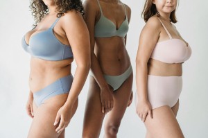 Bielizna damska, która łączy komfort i styl - jak wybrać model idealny dla każdej kobiety?