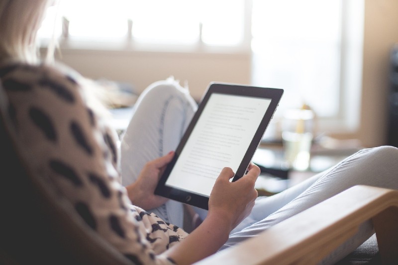 Czy tablet może zastąpić czytnik e-booków?